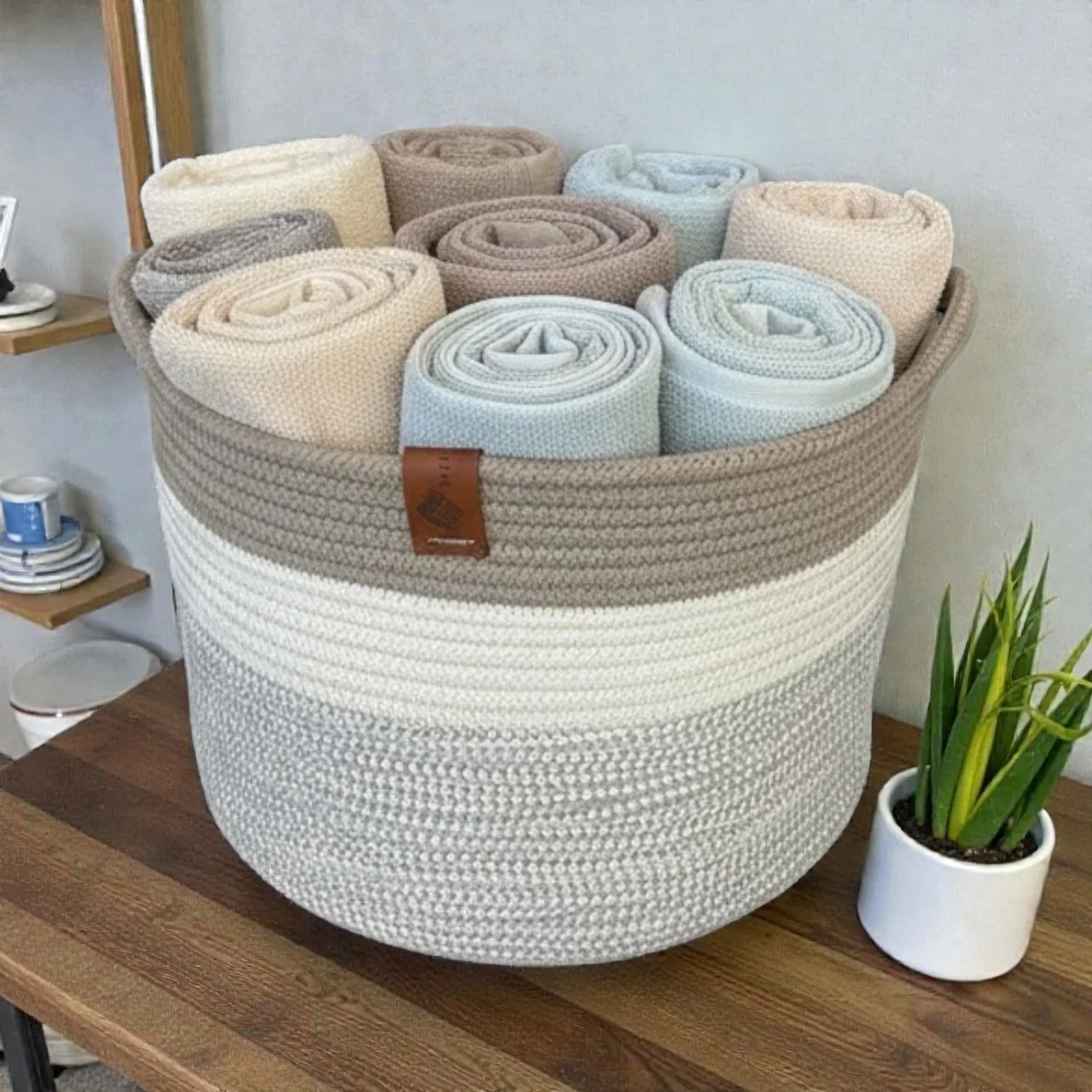 Kaya Woven Laundry Basket VL-WI-780455
