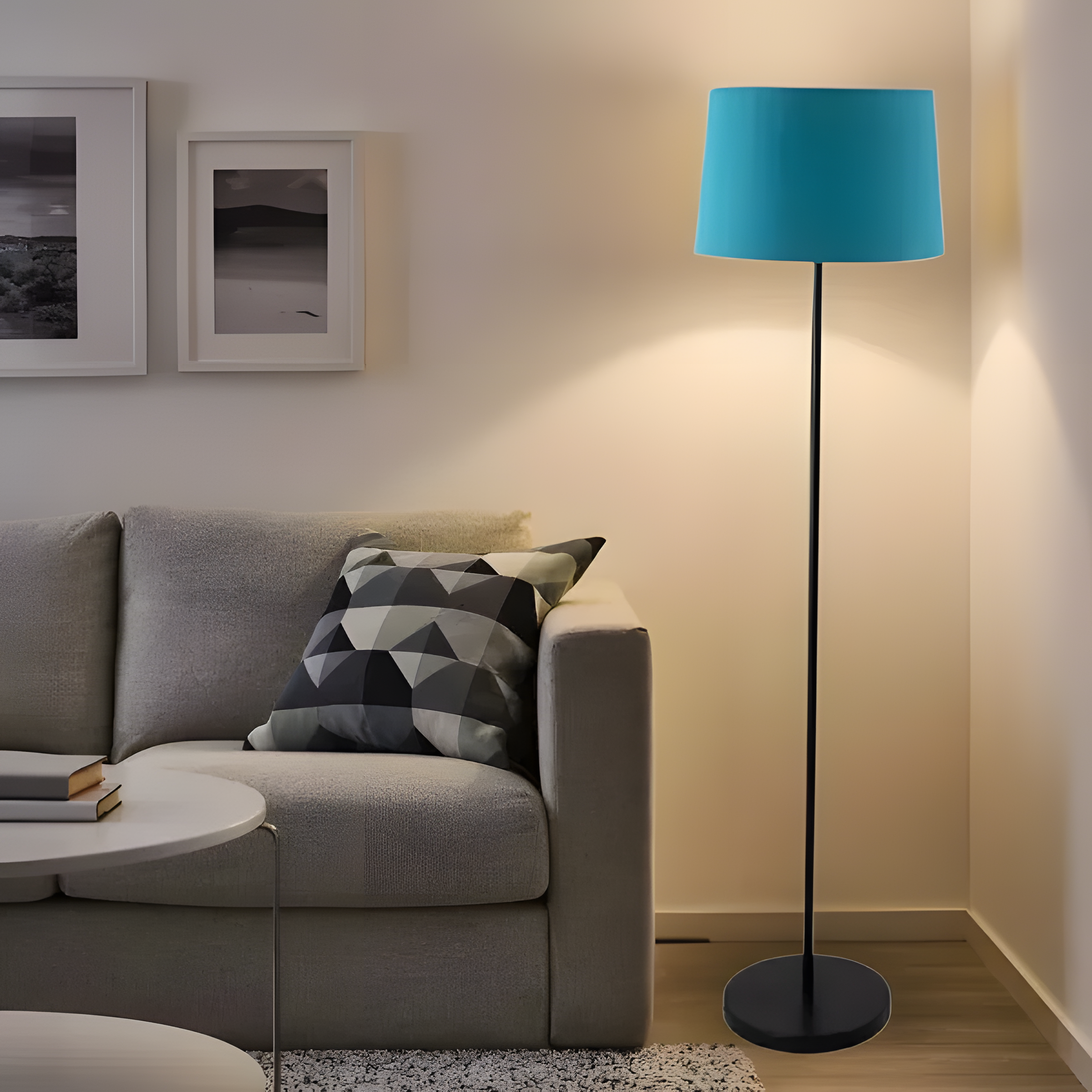 Stylish Floor Lamp - Image 2
