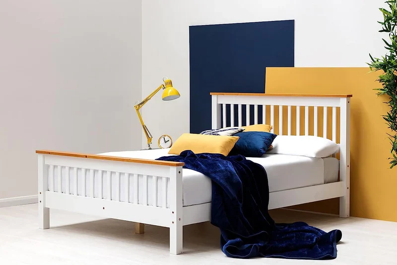 Modern Wooden Bed with Natural Wood Trim