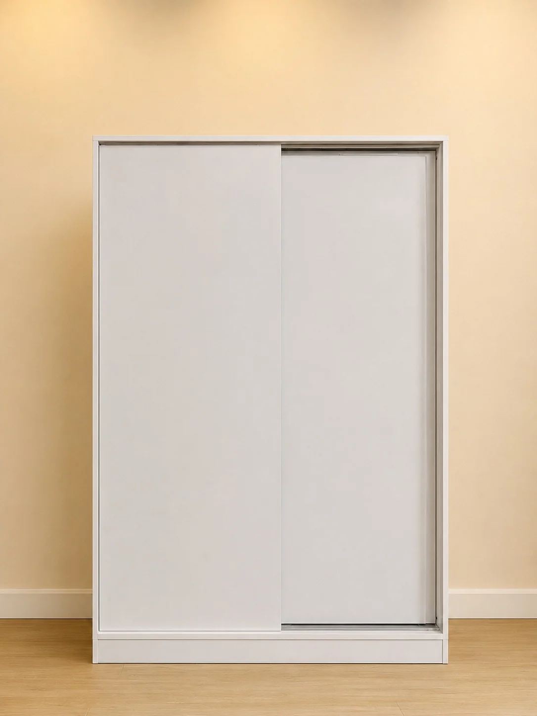 Modern White Sliding Door Wardrobe
