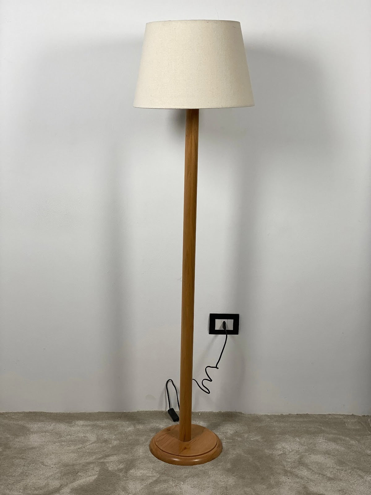 Modern Floor Lamp -VL-TBS-1020990