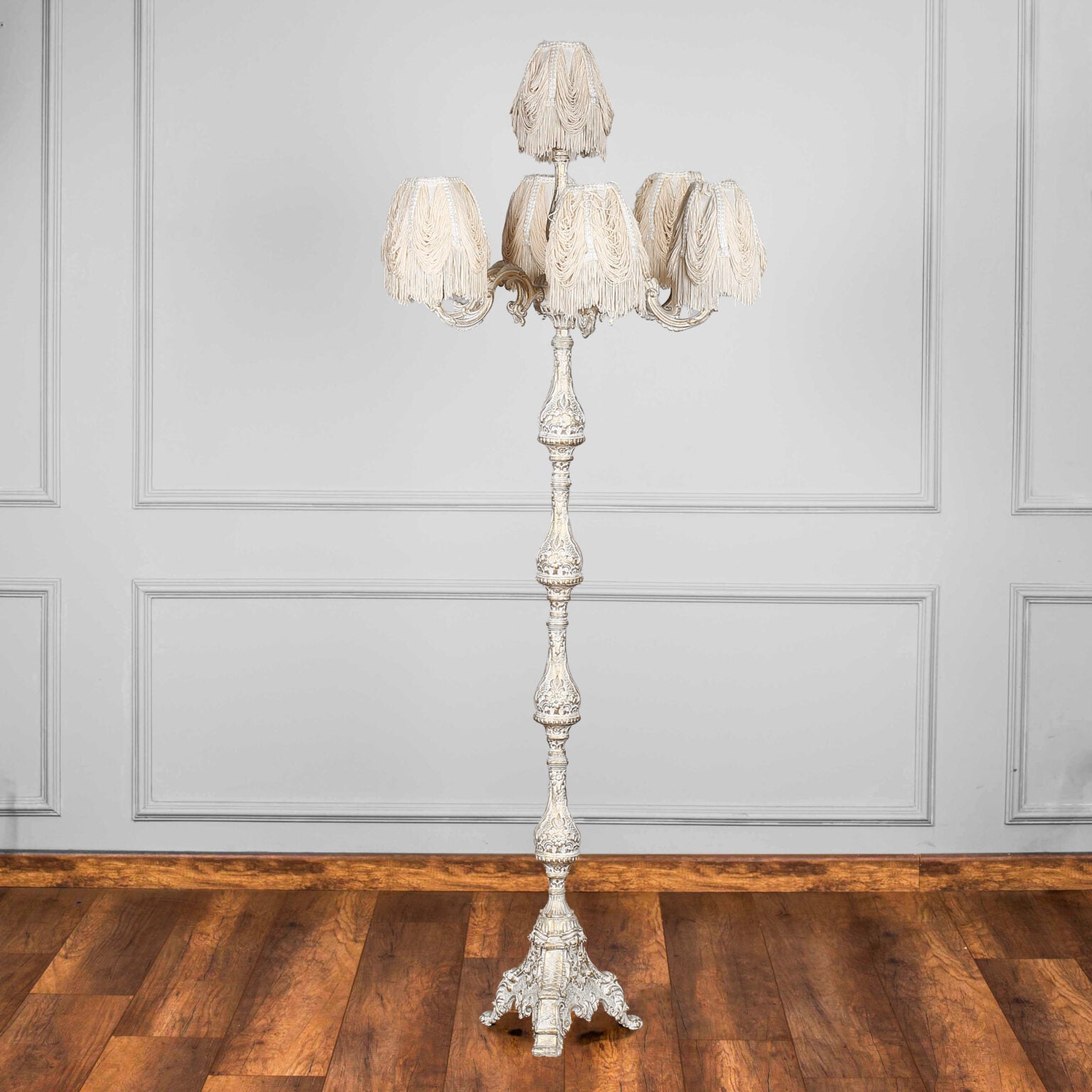 New Classic Floor Lamp -VL-TBS-915885