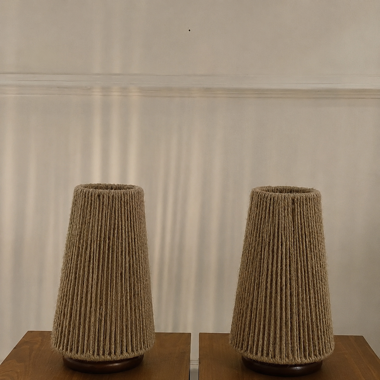 Burlap Table Lamp -VL-TBS-2421389