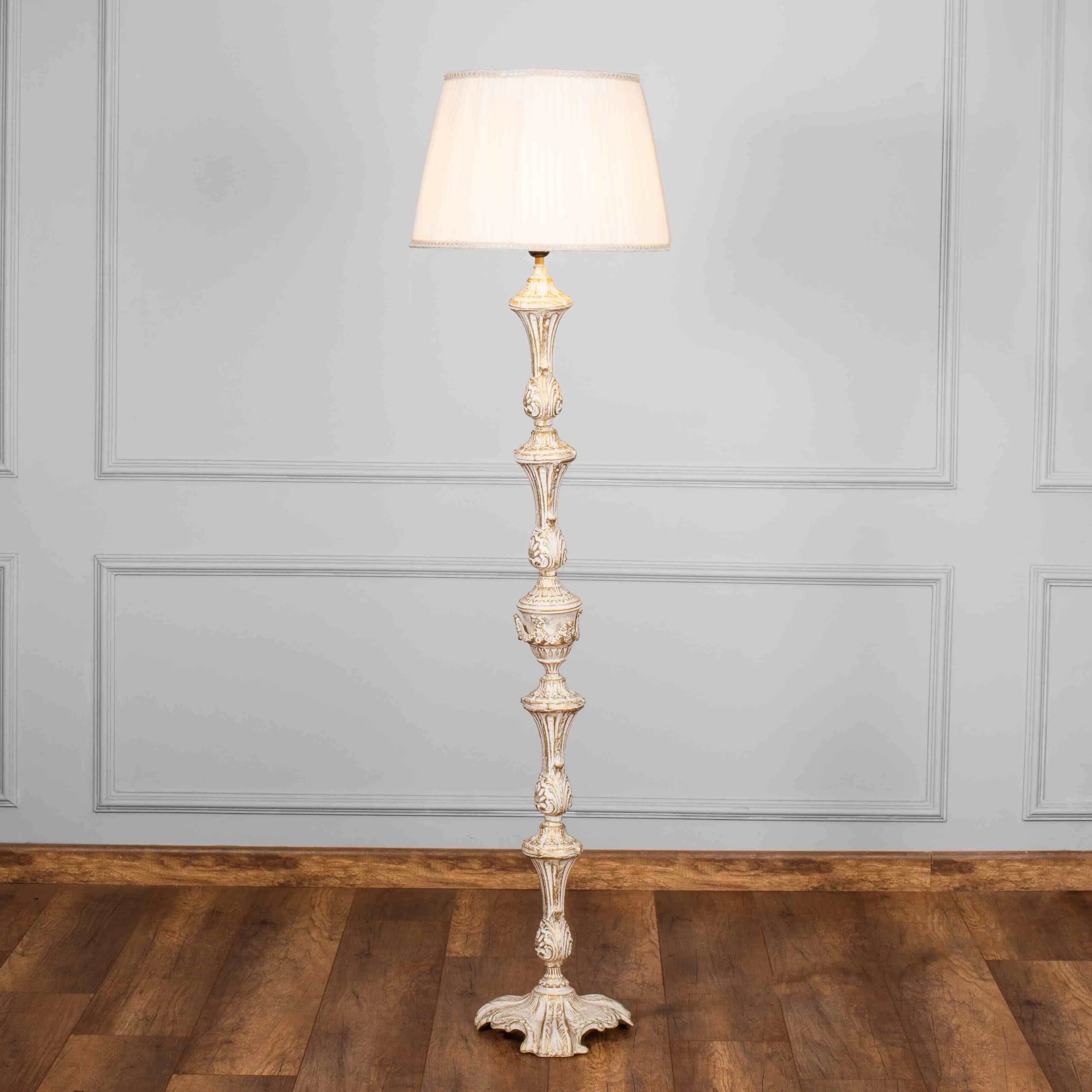 New Classic Floor Lamp -VL-TBS-923893