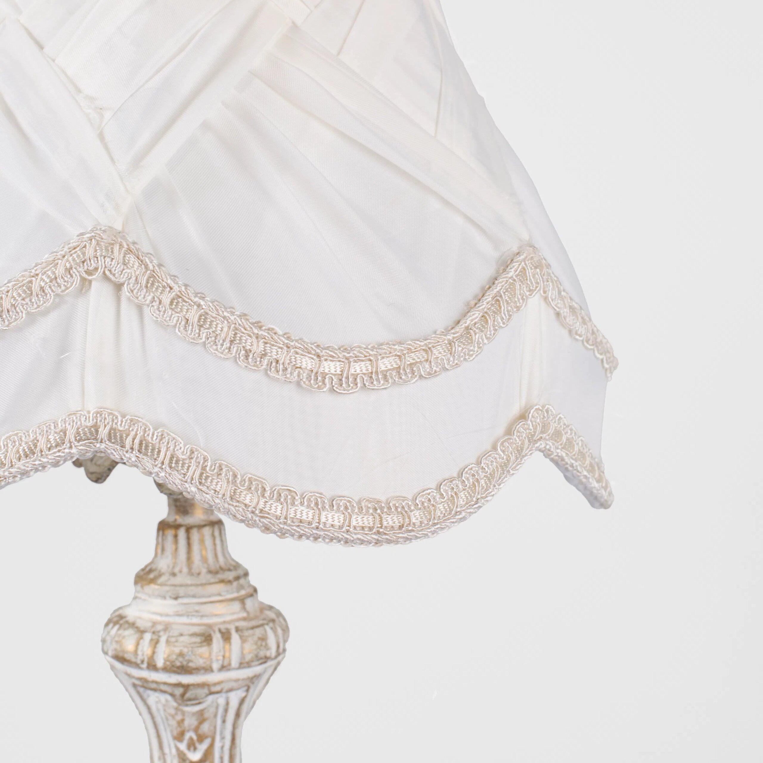 New Classic Table Lamp -VL-TBS-538508 - Image 3