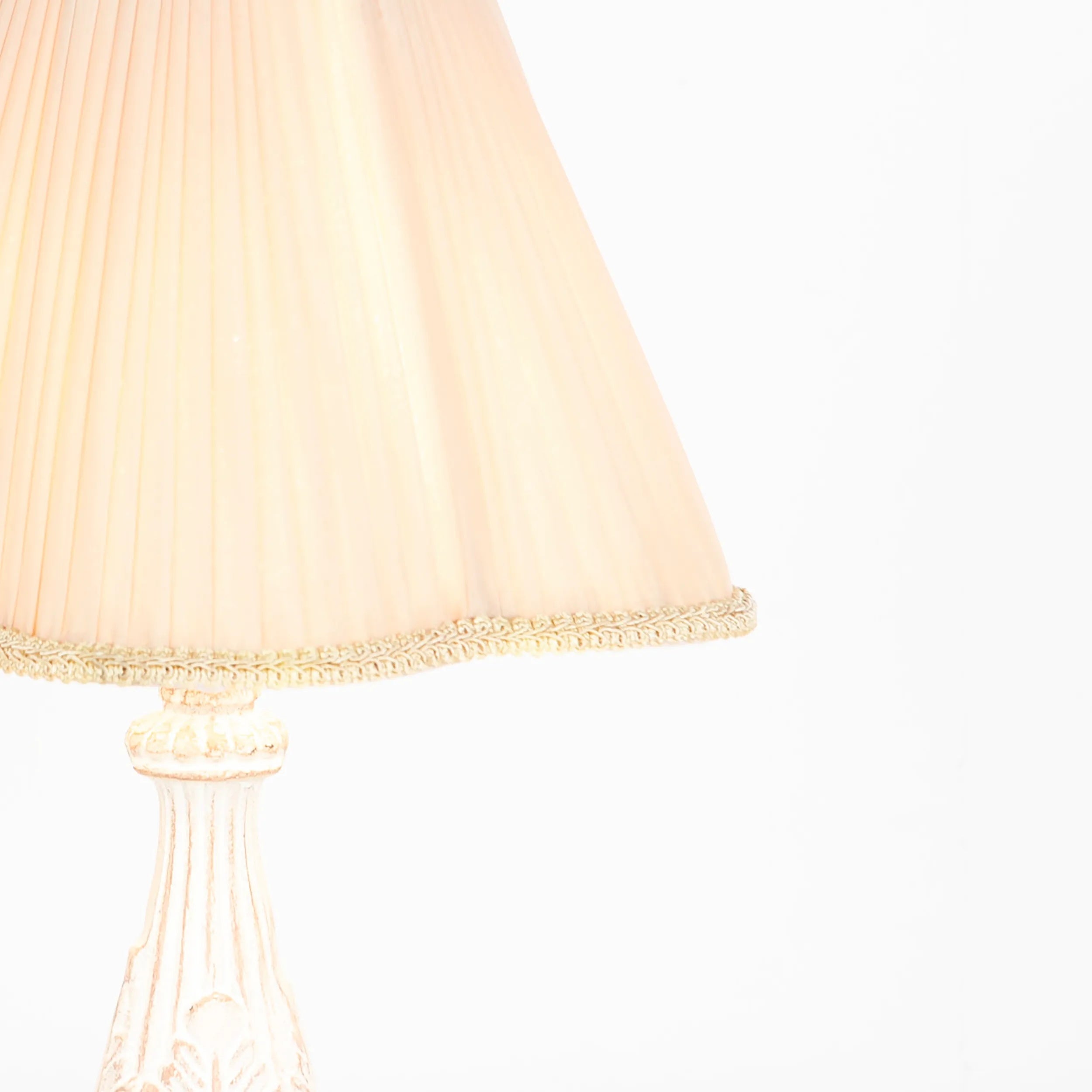 New Classic Table Lamp -VL-TBS-520490 - Image 4